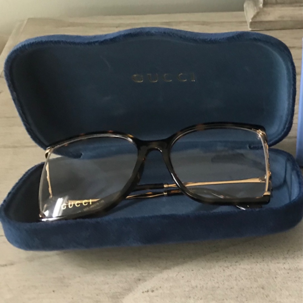 Gucci - Picture 4 of 4